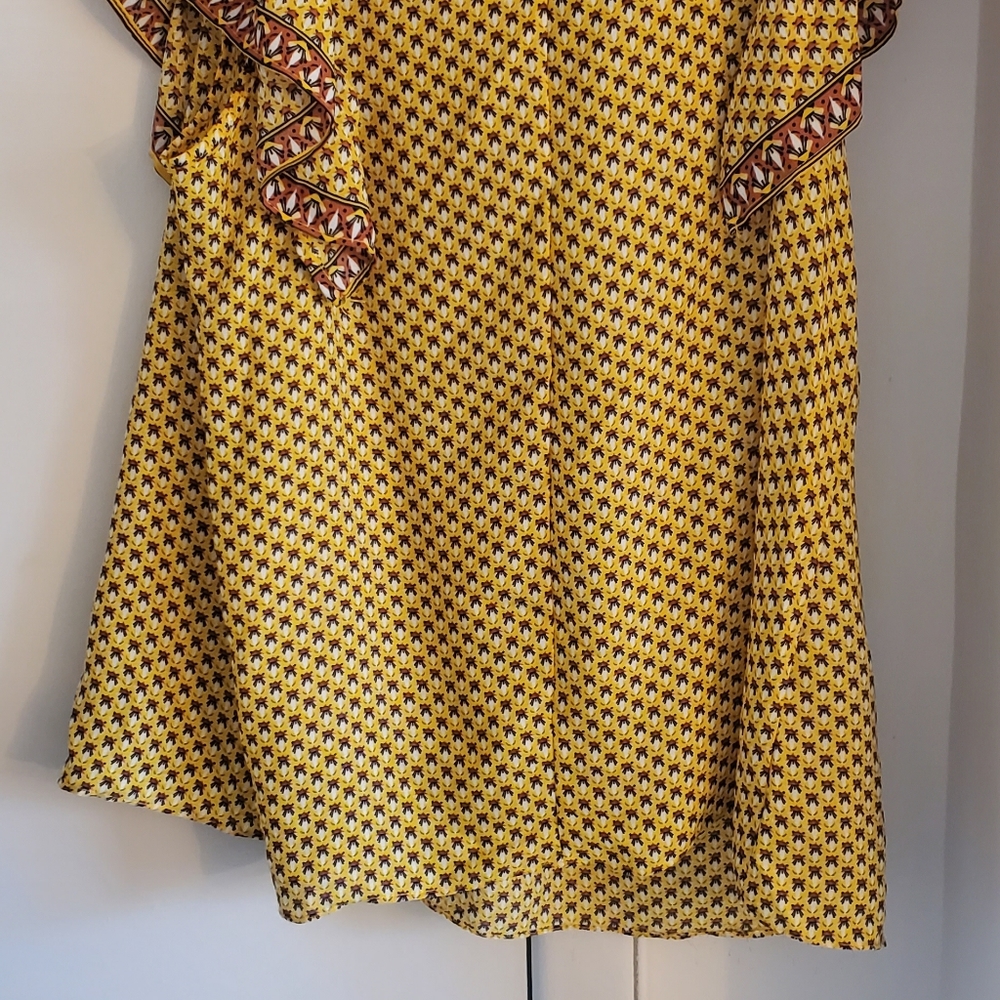 Blouse 👚 - Picture 2 of 3